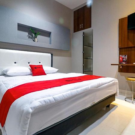 Reddoorz Near Kebon Jeruk Jakarta Exteriér fotografie