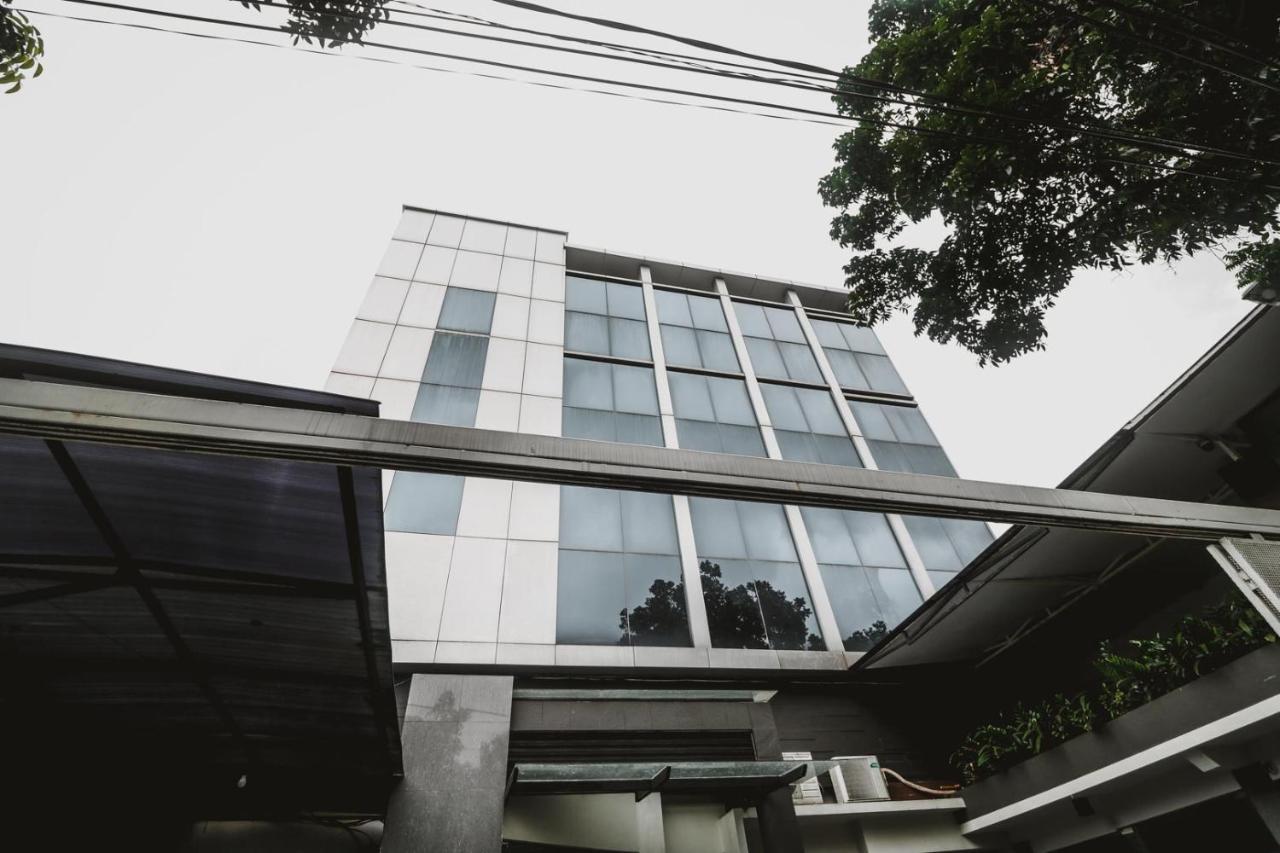 Reddoorz Near Kebon Jeruk Jakarta Exteriér fotografie